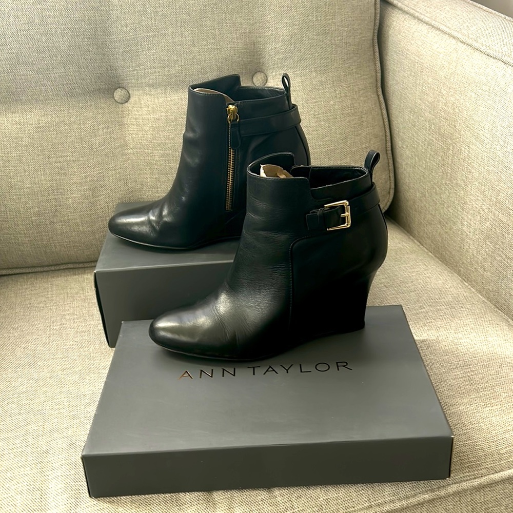 Genuine leather, high quality Boots Ann Taylor